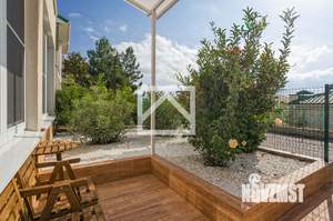 Таунхаус 270м&sup2;, 3-этажный, участок 1 сот.  