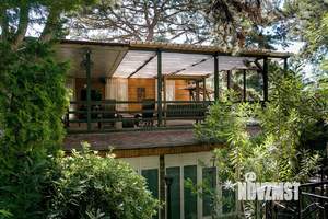 Дом 425м&sup2;, 3-этажный, участок 23 сот.  