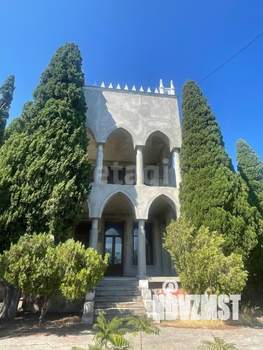 Дом 300м&sup2;, 2-этажный, участок 40 сот.  