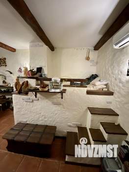 Дом 260м&sup2;, 2-этажный, участок 6 сот.  