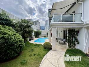 Дом 350м&sup2;, 2-этажный, участок 9 сот.  