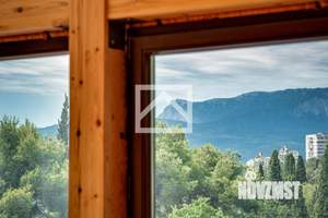 Дом 299м&sup2;, 3-этажный, участок 13 сот.  