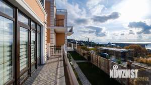 Дом 291м&sup2;, 3-этажный, участок 6 сот.  