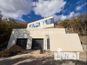 Дом 542м², 3-этажный, участок 10 сот.  