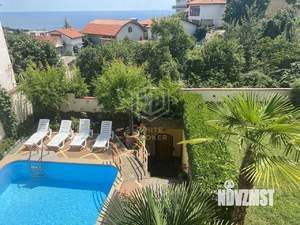 Дом 363м², 3-этажный, участок 4 сот.  