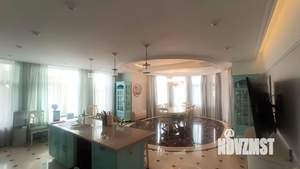 Коттедж 622м&sup2;, 3-этажный, участок 30 сот.  