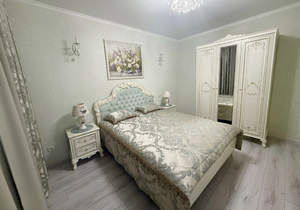 Дом 185м&sup2;, 2-этажный, участок 4 сот.  