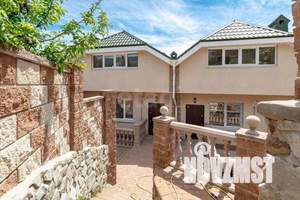 Таунхаус 63м&sup2;, 2-этажный, участок 1 сот.  