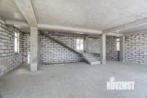 Дом 346м², 3-этажный, участок 5 сот.  