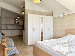 Таунхаус 271м², 3-этажный, участок 1 сот.  