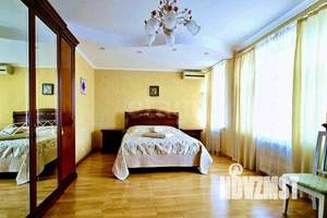 Дом 185м², 2-этажный, участок 6 сот.  