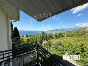 Дом 317м&sup2;, 3-этажный, участок 5 сот.  