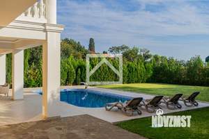 Дом 361м&sup2;, 3-этажный, участок 8 сот.  