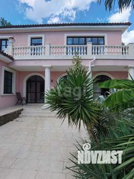 Дом 500м&sup2;, 2-этажный, участок 12 сот.  