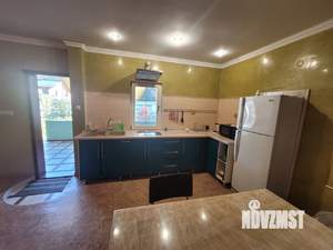 Дом 120м&sup2;, 2-этажный, участок 4 сот.  