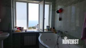 Дом 285м², 3-этажный, участок 6 сот.  