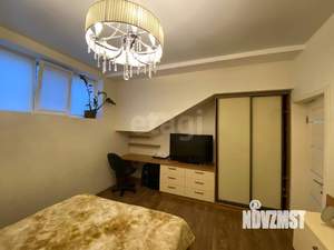 Дом 240м², 2-этажный, участок 10 сот.  