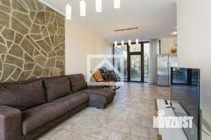 Таунхаус 260м&sup2;, 3-этажный, участок 4 сот.  