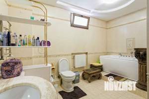 Дом 267м², 3-этажный, участок 7 сот.  