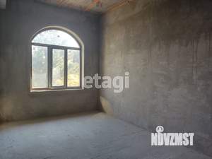 Дом 206м&sup2;, 2-этажный, участок 4 сот.  