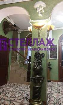 Дом 950м², 5-этажный, участок 10 сот.  
