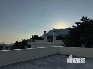 Дом 368м², 3-этажный, участок 6 сот.  