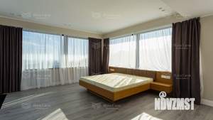 Дом 1200м&sup2;, 3-этажный, участок 37 сот.  