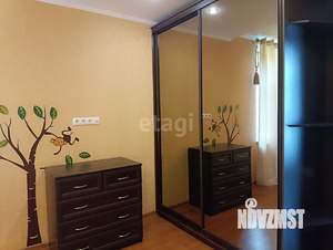 Дом 292м², 3-этажный, участок 6 сот.  