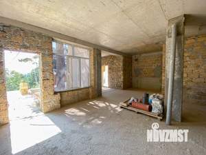 Дом 255м&sup2;, 2-этажный, участок 4 сот.  