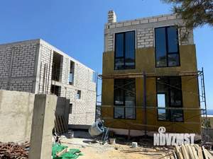 Дом 260м², 3-этажный, участок 5 сот.  