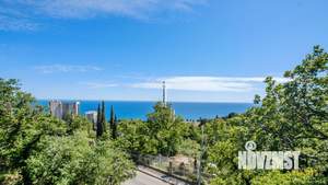 Дом 289м&sup2;, 3-этажный, участок 7 сот.  