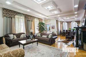 Дом 505м², 3-этажный, участок 11 сот.  