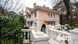 Дом 310м&sup2;, 4-этажный, участок 10 сот.  