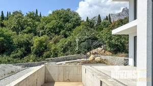 Дом 190м&sup2;, 2-этажный, участок 10 сот.  