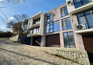 Дом 150м², 2-этажный, участок 1 сот.  