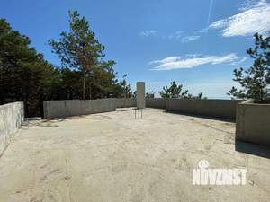 Дом 295м&sup2;, 2-этажный, участок 4 сот.  