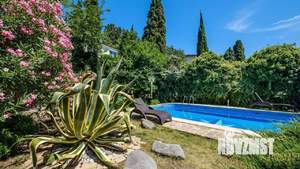 Дом 175м², 2-этажный, участок 16 сот.  