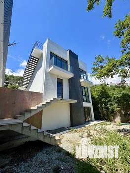 Дом 337м&sup2;, 3-этажный, участок 5 сот.  