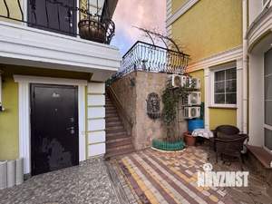 Дом 360м&sup2;, 4-этажный, участок 419 сот.  