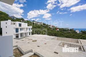 Таунхаус 176м&sup2;, 3-этажный, участок 2 сот.  