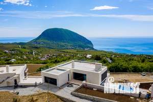 Дом 407м&sup2;, 2-этажный, участок 20 сот.  