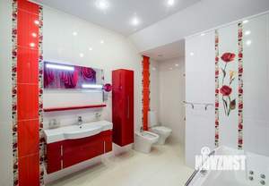 Дом 266м&sup2;, 3-этажный, участок 20 сот.  