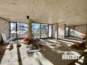 Дом 485м&sup2;, 3-этажный, участок 8 сот.  