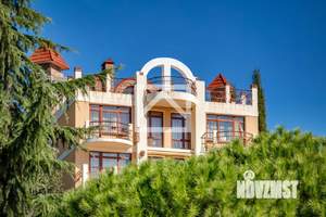 Дом 1802м², 5-этажный, участок 31 сот.  