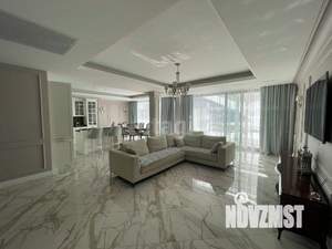 Дом 275м&sup2;, 2-этажный, участок 4 сот.  