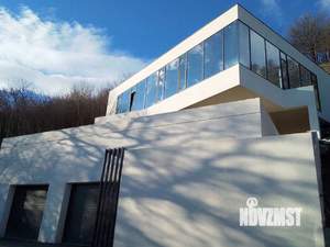 Дом 545м&sup2;, 3-этажный, участок 10 сот.  