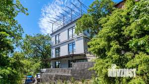 Дом 289м², 3-этажный, участок 7 сот.  