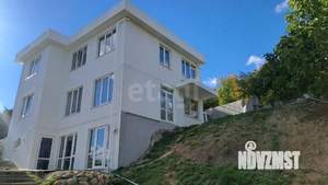 Дом 263м&sup2;, 3-этажный, участок 7 сот.  