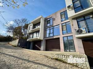 Таунхаус 147м², 2-этажный, участок 1 сот.  