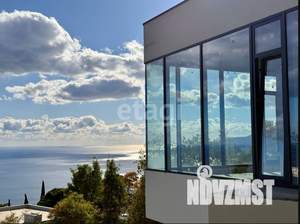 Дом 542м&sup2;, 3-этажный, участок 10 сот.  